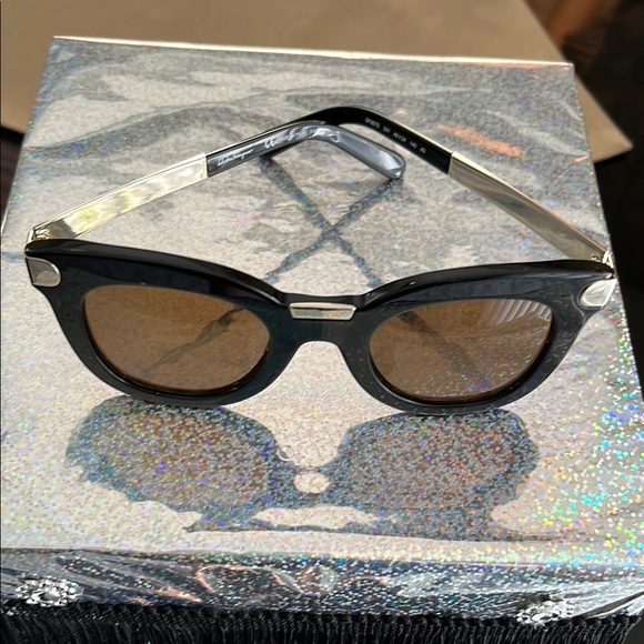 Salvatore Ferragamo Black and Gold Oversized Sunglasses - Picture 4 of 10